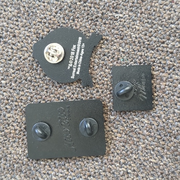 Set of 3 Bob's Burgers Enamel Pins Linda Belcher Bob Belcher Mean Girls - Picture 2 of 3